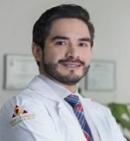 Dr. Alejandro Viveros Domínguez