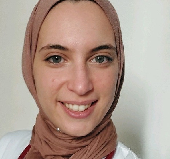 Dr. Farah Yasmine Zouai